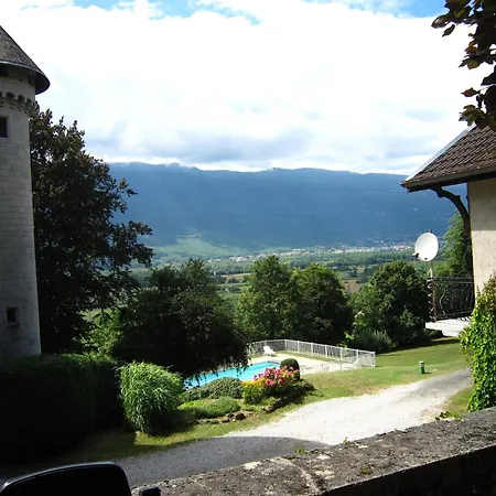 Charming Castle In Serri Res En Chautagn With Pool Nyaraló Serrières-en-Chautagne