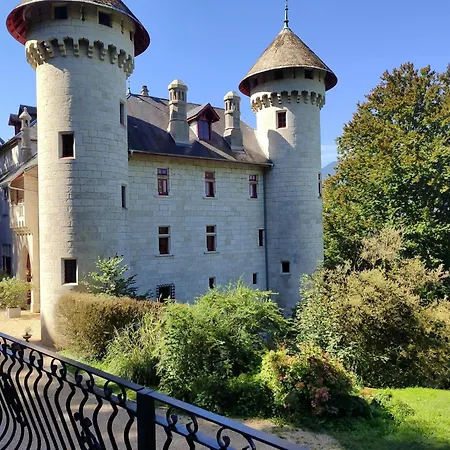 Charming Castle In Serri Res En Chautagn With Pool Nyaraló *