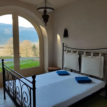 Charming Castle In Serri Res En Chautagn With Pool * Serrières-en-Chautagne