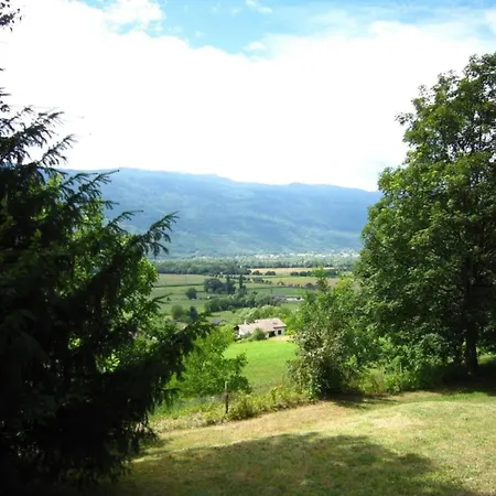 Nyaraló Charming Castle In Serri Res En Chautagn With Pool